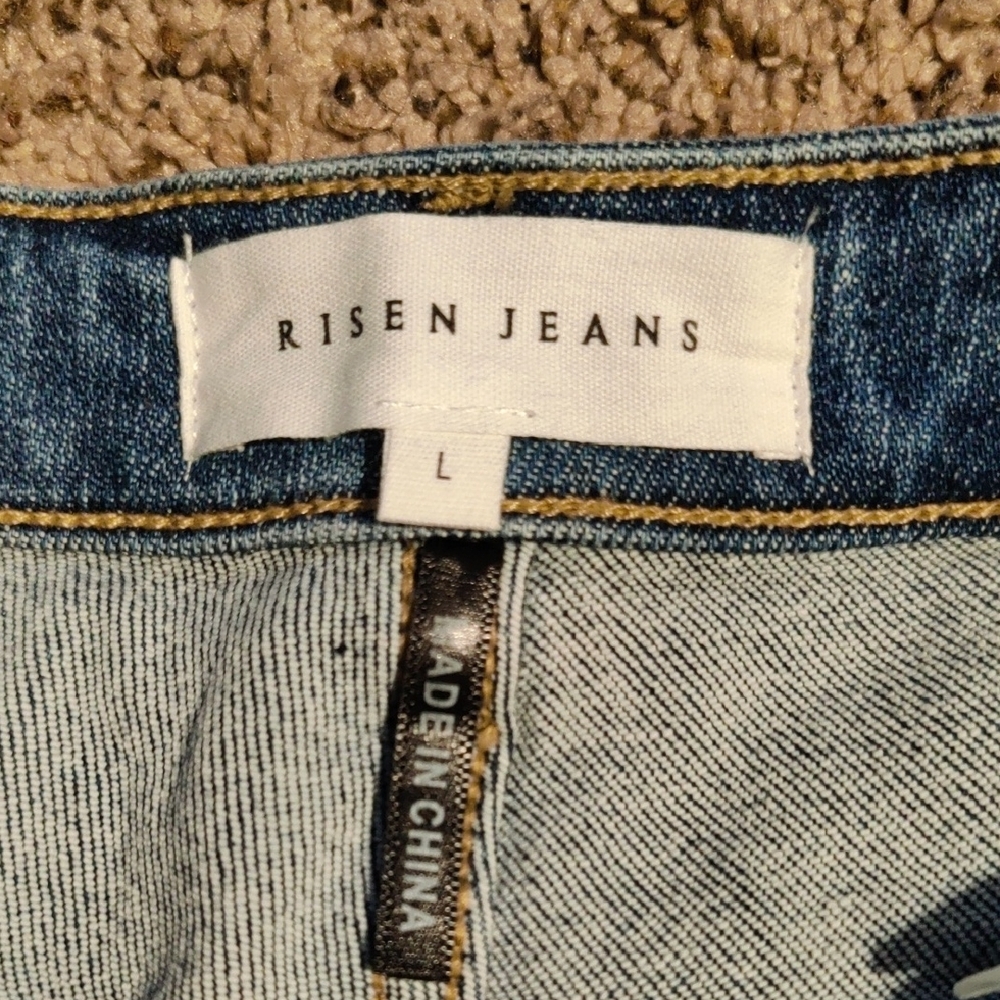 Distressed Denim Shorts - Picture 3 of 4